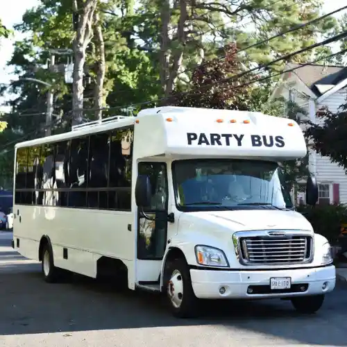 Party Bus Rentals Waldorf, MD | Best party buses in Waldorf, MD